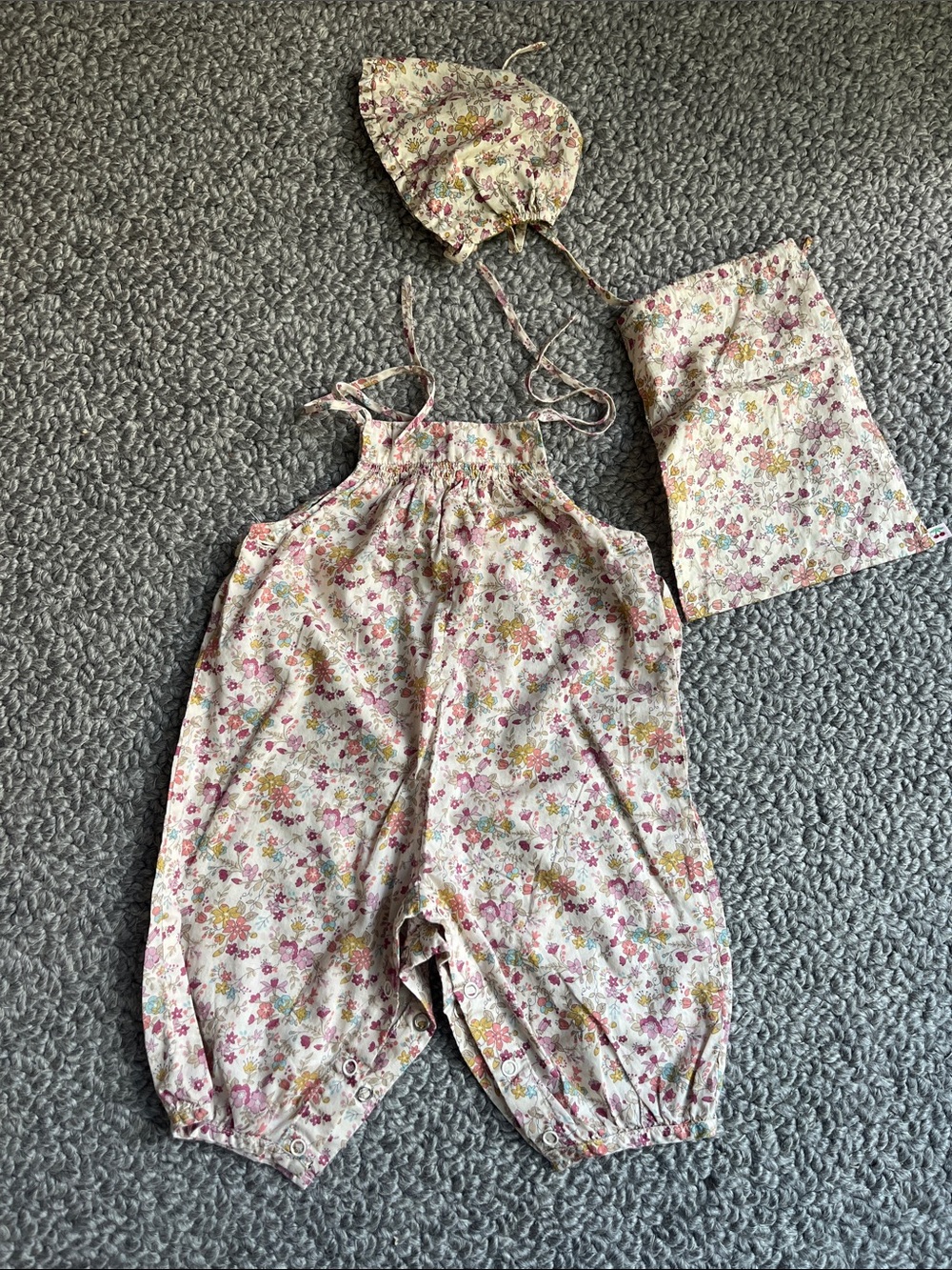 Bonpoint Floral Pink Cream Girls' Romper with Matching Bonnet and Bag